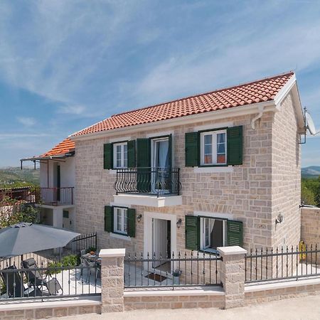 Stunning Home In Primosten With Kitchen Bagian luar foto