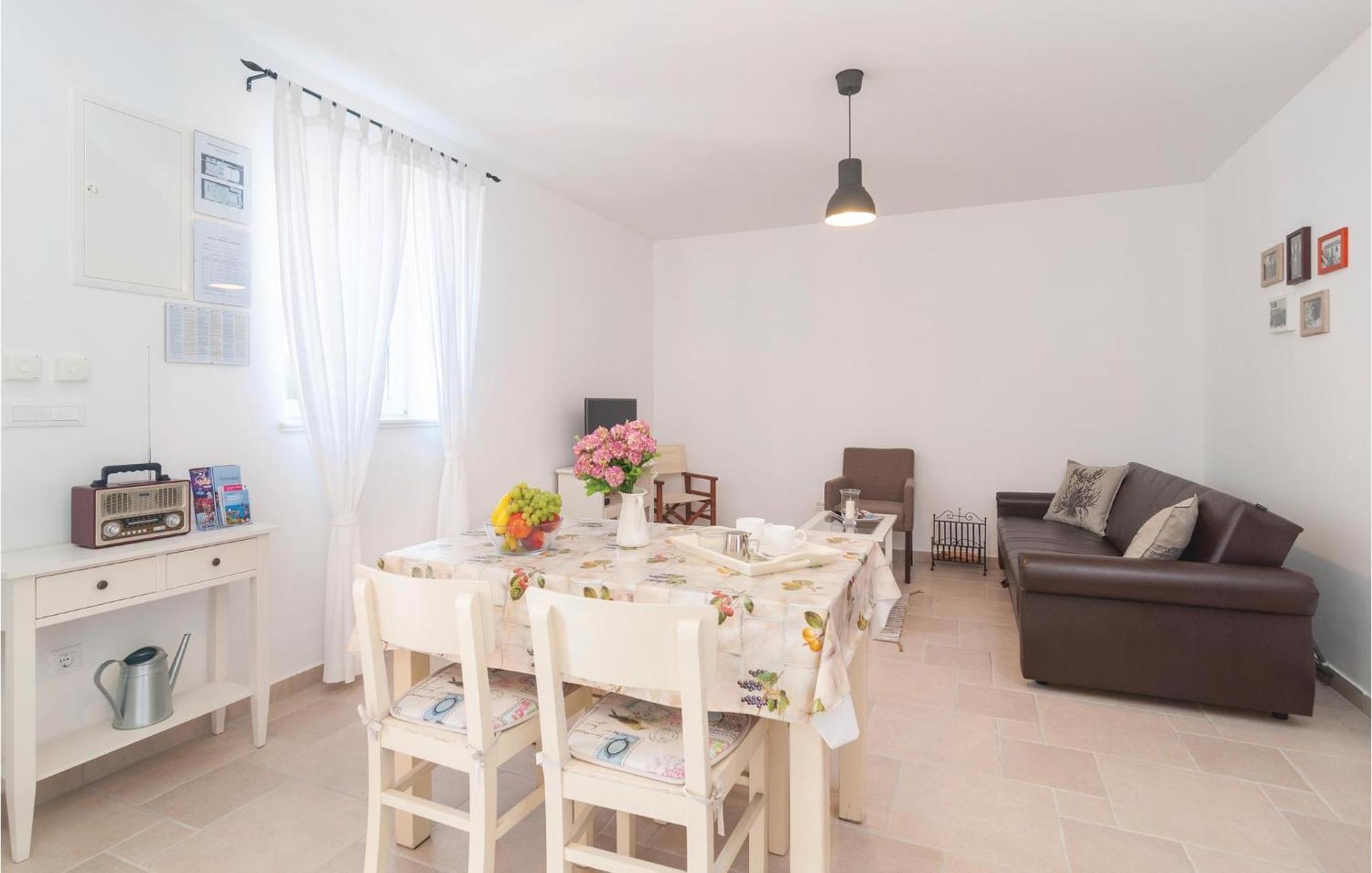 Stunning Home In Primosten With Kitchen Bagian luar foto